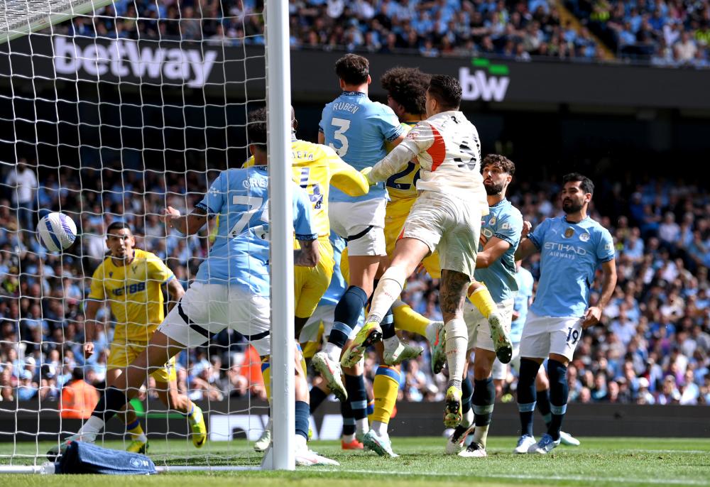 在她坚定一 在她坚定一